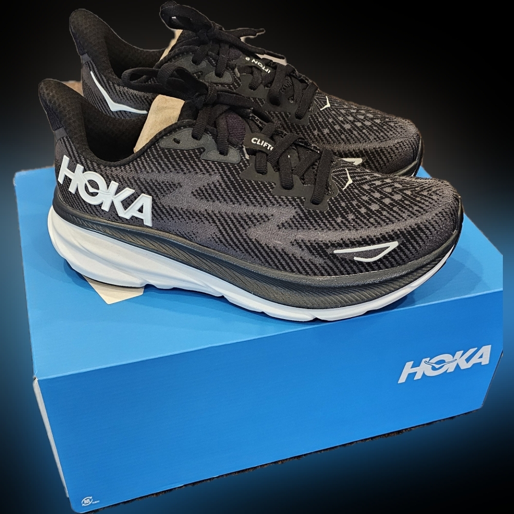 Hoka Clifton 9, Men's Size 8.5B